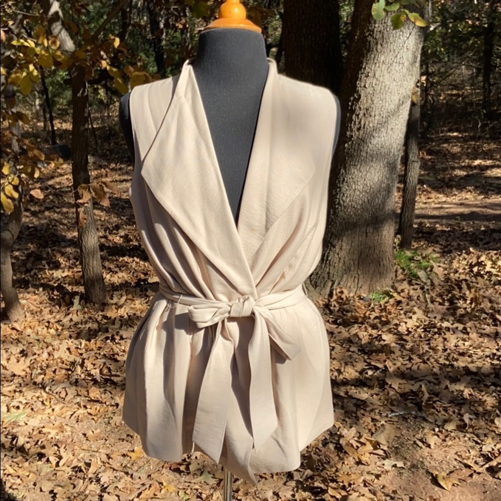 Vince Camino Sleeveless Vest